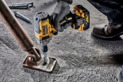 DEWALT KLUCZ UDAROWY DCF892P2T 1/2'' 18V 812Nm 2x aku 5.0 Ah +walizka DEWALT KLUCZ UDAROWY DCF892P2T 1/2'' 18V 812Nm 2x aku 5.0 Ah +walizka