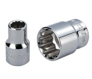 HONITON NASADKA 12K 3/4" KRÓTKA 32mm