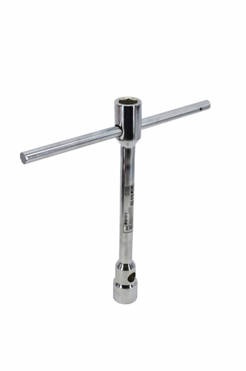 AWTOOLS KLUCZ DO KÓŁ Z PRZETYCZKĄ 30x32mm