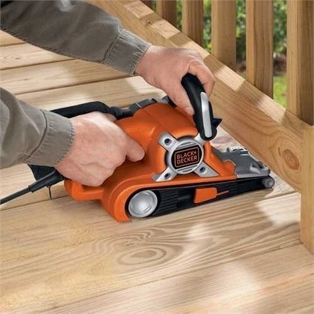 BLACK+DECKER SZLIFIERKA TAŚMOWA 720W KA88 75x533mm BLACK+DECKER SZLIFIERKA TAŚMOWA 720W KA88 75x533mm